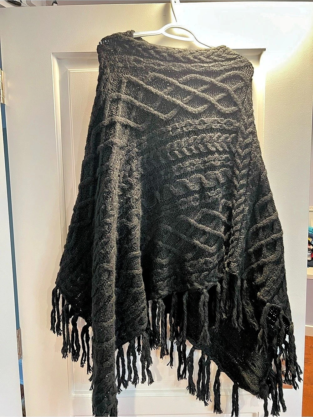 Aerie Geometric Knit Fringe Wrap in Black NWT